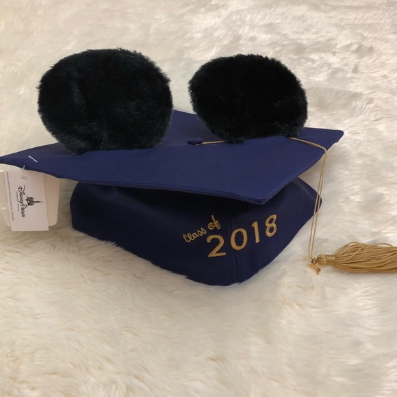 NWT Disney Parks Class of 2018 Mickey Cap - Picture 4 of 8